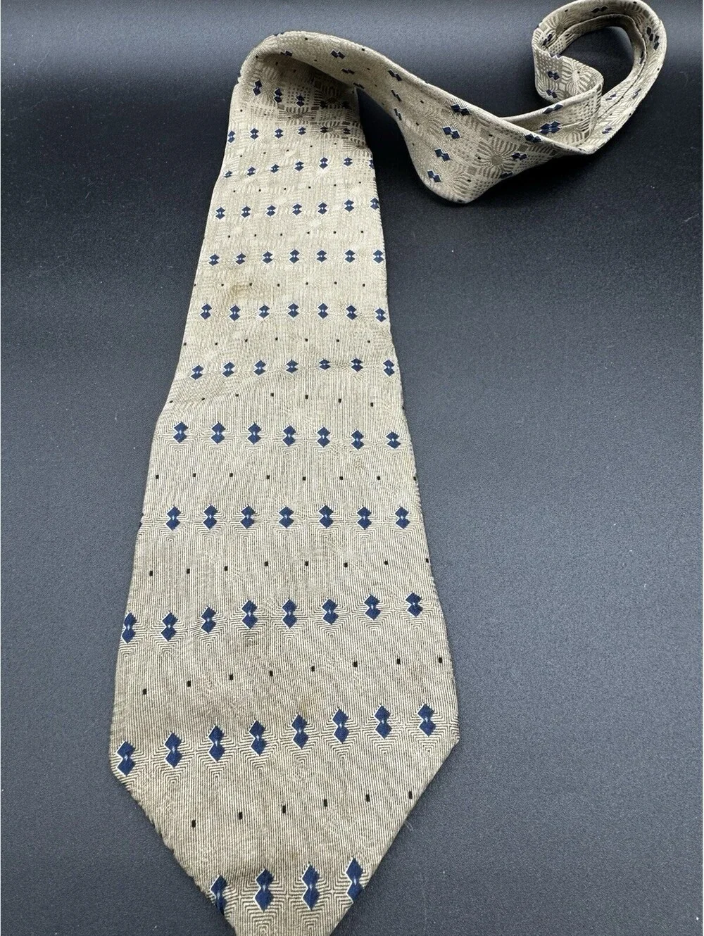 N/A bill blass